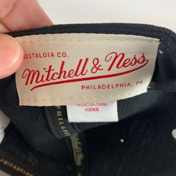 New York Yankees MLB Black Mitchell & Ness Pro Crown Fit Snapback Hat New - Picture 5 of 6
